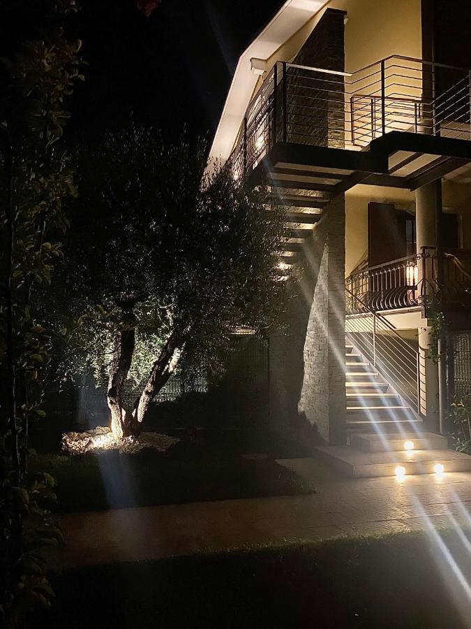 Villa Elena Дезенцано-дель-Гарда Экстерьер фото